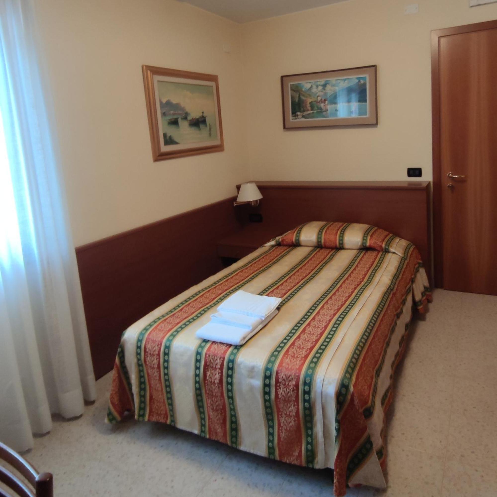 Ponte Nuovo Bed & Breakfast Altissimo Exterior photo